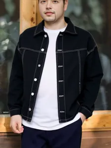 Herren schwarze Jeansjacke lässige Oberbekleidung mit weißen Kontrastnähten klassisch.