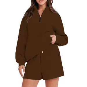 Completo tuta donna casual tinta unita felpa mezza zip e pantaloncini coordinati chic.