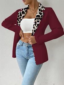 Veste de blazer unie élégante pour femme avec col à imprimé léopard tendance et manches longues.