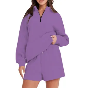 Set felpa viola con mezza zip e pantaloncini abbinati tuta casual in pile comoda ed elegante.