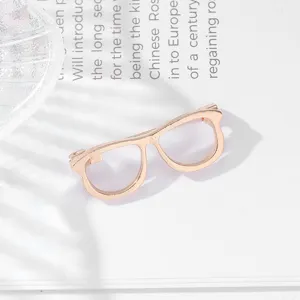 Creative Hollow Glasses Frame Brooch Pin For Women Fashion Zinc Alloy Geometric Collar Pin Anti Exposure Lapel Pin Badge