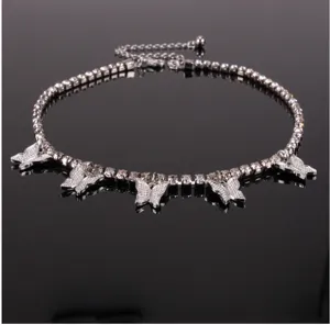 Collana con catena da tennis in strass con ciondoli a farfalla carini per donne moda gioielli.