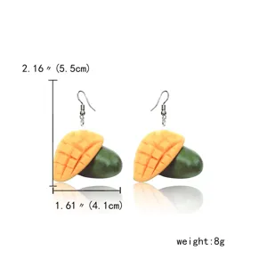 Acryl mango fruit oorbellen voor dames, stijlvolle zomer strand sieraden accessoires.