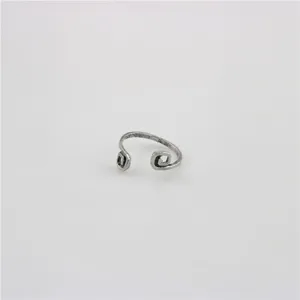 Vintage zilveren open teenring geometrisch doolhof retro sieraden voor zomerse strand