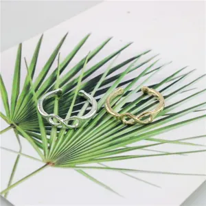 Juego de anillos para los dedos del pie ajustables en plata y oro, ideal para playa.