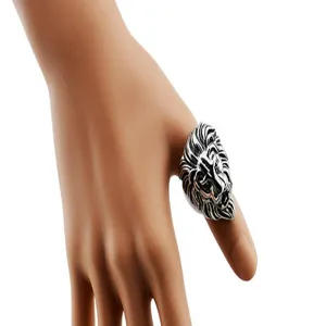 Detailed view of vintage punk style lion head ring, exquisite metal casting jewelry design.