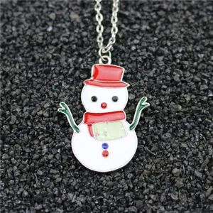 Kerst sneeuwman hanger ketting met zilveren ketting, schattige feestdag sieraden voor vrouwen.