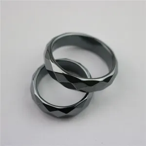 Detail view of the faceted magnetic ring, minimalist hematite gemstone ring for men and women.