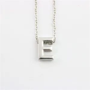 Zilveren letter E hanger ketting fijn sleutelbeenketting mode sieraad nieuw.