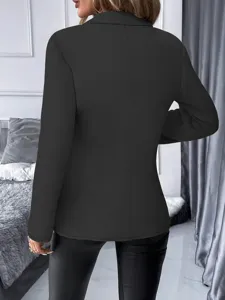 Mooie stijlvolle dames effen zwarte lange mouw blazer jas voor elegante detailweergave.