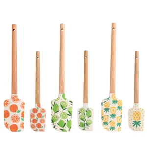 Ensemble de spatules en silicone avec manches en bois motif fruits gateau deco