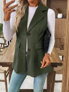 Damen stilvolle Revers Weste Detailansicht, zeigt die Herbst Winter Mode Schichtung und Design.