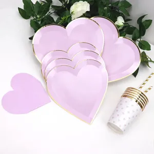 Heart shaped paper plates and cups set for Valentine day party tableware supplies.