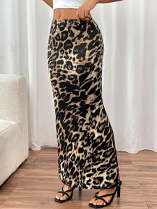 Detailed view of a stylish leopard print maxi skirt, high waist animal print long skirt fashion.