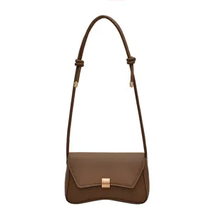Borsa a tracolla marrone retrò da donna con fondo curvo, borsa elegante per l'uso quotidiano.