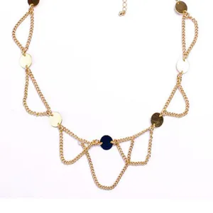 Accesorio para el cabello mujer tocado cadena cruz lentejuelas metal oro exagerado.