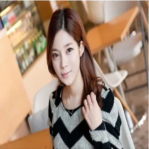 Koreanischer Stil einfache Mode Ohrringe vielseitige Kristall glitzernde Ohrstecker Damen