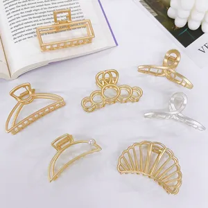 Korean Style Matte Metal Hair Claw Clip Large Pearl Shark Clip For Women Geometric Star Moon Shell Hair Styling Accessories