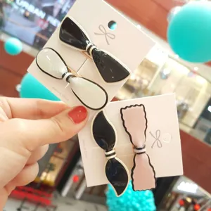 Korean style bow acrylic hair clips set, elegant and cute side clips for women and girls.