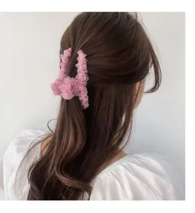 Pince à cheveux rose en dentelle pour femmes élégant accessoire de coiffure pour chignon