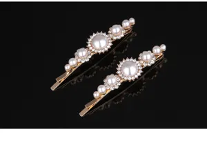 Pearl rhinestone hair clip set detail, elegant gold metal side bobby pin for women.
