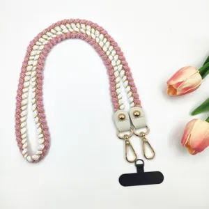 Sangle de remplacement pour lanière de téléphone tissée rose et blanche détail
