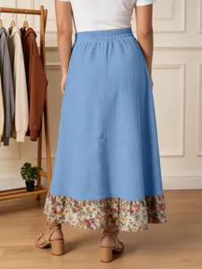 Femme ete longue jupe côtelée bleue ourlet floral décontracté élégante maxi vue de détail