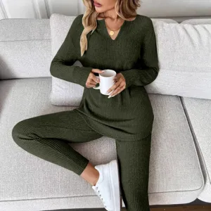 Mujeres conjunto de dos piezas de punto acanalado verde cuello V top manga larga pantalon casual