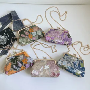 Bolso cruzado de cadena con cierre de beso bordado estilo chino, bolso floral elegante.