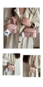 Bolso bandolera acolchado rosa chic para mujer, elegante minibolso con colgante encantador.