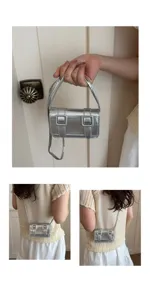 Modische metallic silberne Mini Umhängetasche für Damen, stilvolles Nischendesign mit Doppelschnalle.