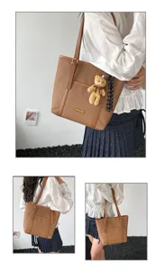 Bolso tote tejido retro informal para mujer, bolso de hombro grande con colgante de oso.