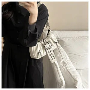 Klinknagel oksel schoudertas vintage motorstijl vrouwen mode PU leer handtas chic en stijlvol
