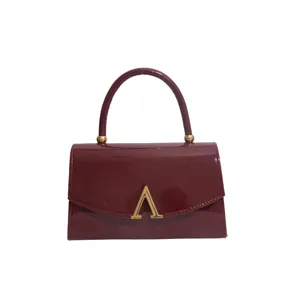 Borsa a mano chic in pelle verniciata con logo A dorato, elegante borsa a spalla.