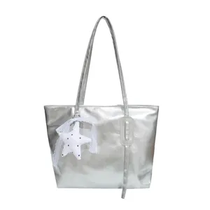 Élégant sac cabas argenté pour femme, grand sac pour le travail et les loisirs quotidiens.