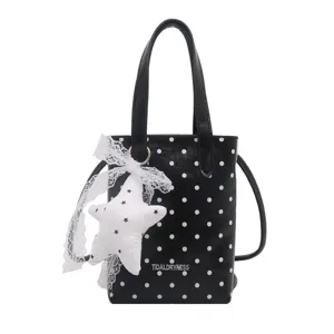 Bolso de hombro elegante de lunares en blanco y negro con lindo colgante de estrella de encaje.