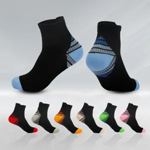 Unisex Athletische Kompressionssocken Für Laufen Sport Atmungsaktiv Feuchtigkeitsableitend Fußgewölbeunterstützung Kurze Socken