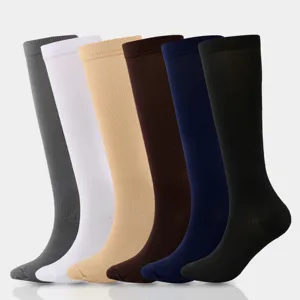 Set de chaussettes de compression pour hommes et femmes, bas de sport longs pour course.