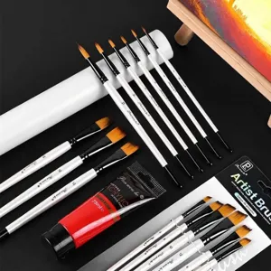 Lot de pinceaux d'artiste et tube de peinture acrylique rouge pour détails de peinture