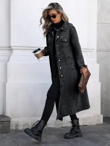 Streetstyle-Ansicht: langer Damen-Jeansjacke in gewaschenem Schwarz mit Taschen