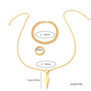 Abmessungen und Gewicht des goldenen Pfeilspitzen-Halsketten-Sets inkl. Armband