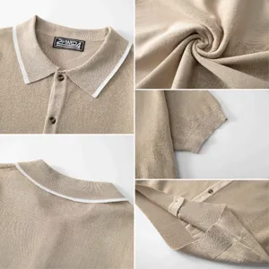 Detailansicht eines beigen Strick-Poloshirts mit Textur, weißem Kragen und Bündchen