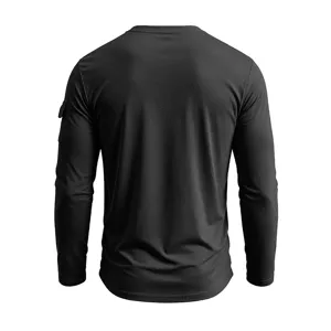 Achteraanzicht van een zwart heren T-shirt met lange mouwen en een handige mouwzak.