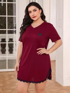 Plus size burgundy V-neck nightgown with heart print and black lace trim detailing