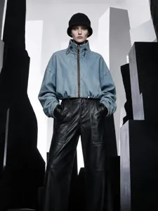 Giacca di Denim Cropped Lavata da Donna Stile Utility Ampia Colletto alla Coreana Coulisse sul Bordo Cerniera Streetwear Primavera Autunno