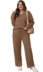 Completo marrone da donna in due pezzi con top a maniche lunghe e pantaloni con coulisse