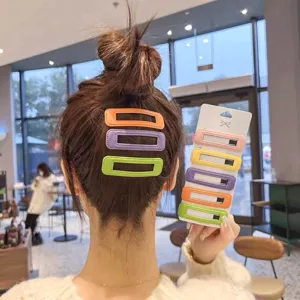 Süße bunte Leder Haarklammern für Damen, trendige Haarspangen und modische Haaraccessoires.