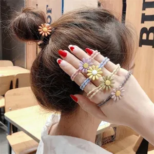 Set de chouchous marguerites colorés, accessoires de coiffure floraux mignons pour looks quotidiens.