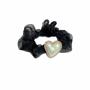 Chouchou de cheveux en filet noir style coréen avec pendentif cœur perle strass pour queue de cheval.