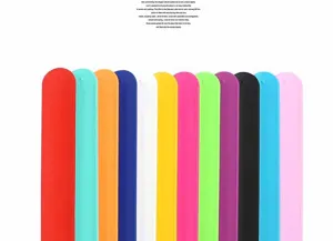 Kleurrijke siliconen klaparmbanden, zachte polsbandjes voor kinderfeestjes en prijzen.